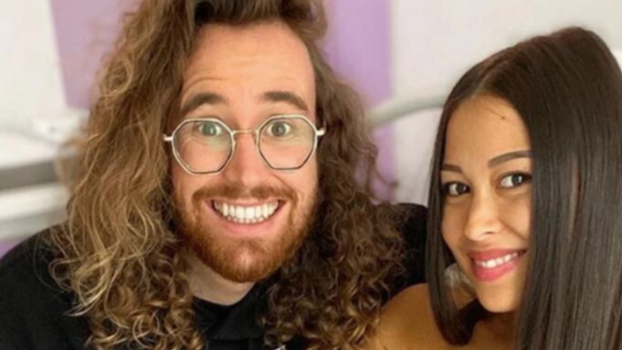 VOICI : Alizée et Maxime (Pékin Express) parents : découvrez le prénom et le sexe de leur troisième enfant