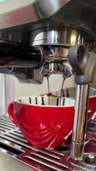 ¡Jonathan Moly anuncia que será padre!