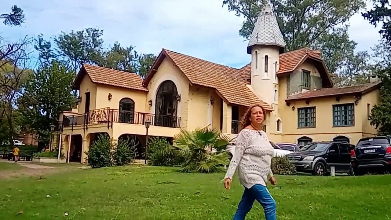 Novia Cumbianchera No es lo mismo sin ti canta Giselle Romina Castillo Vargas