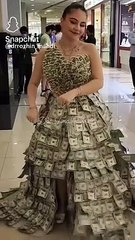 كلنا محتاجين الفستان ده