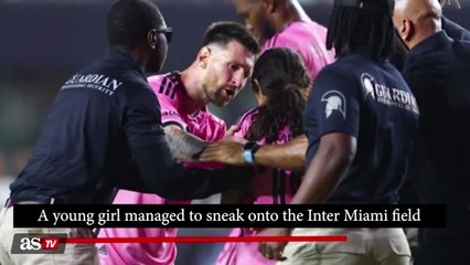 Little girl dodges security on field for selfie with Messi