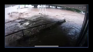 Berry Bowling Club flood footage | Saturday April 6 | South Coast Register