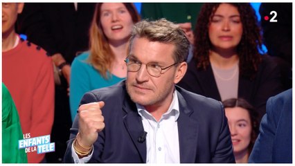 "Ça pissait le sang" : Benjamin Castaldi révèle avoir blessé Zinédine Zidane avec un couteau