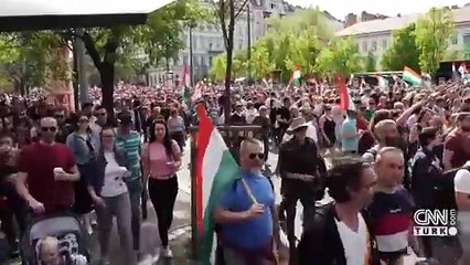 Macaristan'da hükümet istifa protestosu!