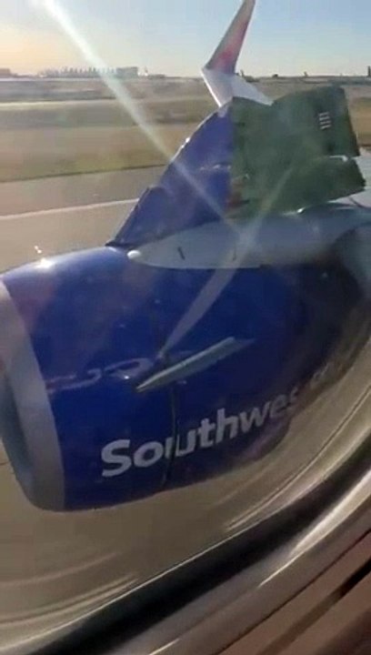 Boeing yine korkuttu! Kalkış sırasında motor kapağı koptu