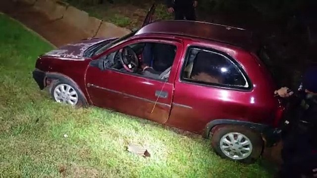 GM recupera veículo Corsa furtado e detém suspeito após fuga na marginal da PR-467