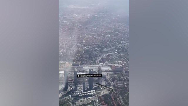 La viral vista del Bernabéu nunca captada hasta el momento: el pasajero de un avión lo graba mientras sobrevuela Madrid