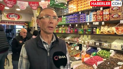 Bayram için vatandaşlar şeker ve çikolataya yoğun ilgi gösteriyor