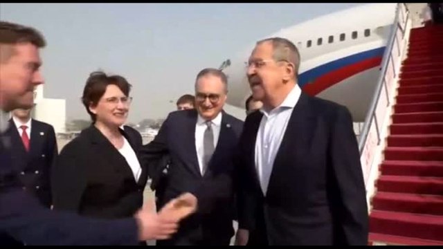 Sergei Lavrov è arrivato in Cina: previsti colloqui con Wang Yi