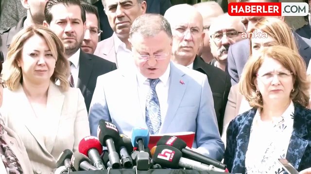 CHP'liler Ysk Önünde... Lütfü Savaş: Bu Akşama Kadar Kararın Çıkacağını Düşünüyoruz