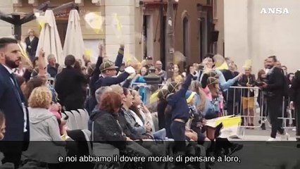 L'Aquila si ferma, fascio di luce in ricordo delle 309 vittime