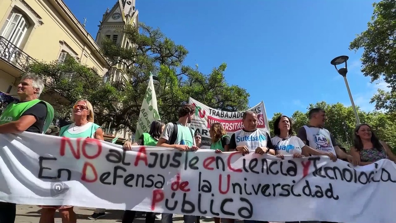 DOCENTES UNIVERSITARIOS ANUNCIARON UN PARO