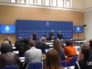 Maternità surrogata, cardinal Fernández: «Grave violazione della dignità umana»