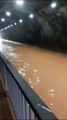 VÍDEO: Fortes chuvas transformam túnel na Pinto de Aguiar em 'rio'; veja