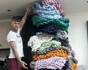 TikTok star Tattooed Knitter sets world record