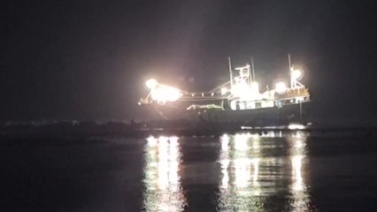 제주 비양도 인근 선박 1대 좌초...암초에 걸려 / YTN