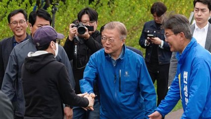 문재인, '盧 공터 연설' 명지 시장 찾아 野 지지 호소 / YTN