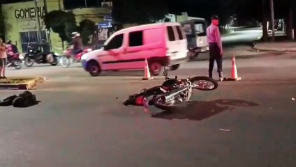 Dos cadetes policiales heridos por una maniobra imprudente de un policía