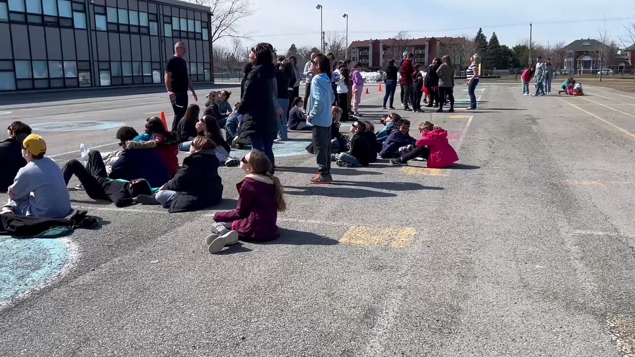 Une journée pour l'éclipse solaire à l'école Jean-XXIII