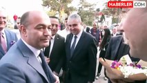 CHP Genel Başkan Yardımcısı Özgür Karabat, Turhal Belediye Başkanı Mehmet Erdem Ural'ı Ziyaret Etti