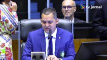 Deputados bolsonaristas querem homenagear ELON MUSK após embate com ALEXANDRE DE MORAES