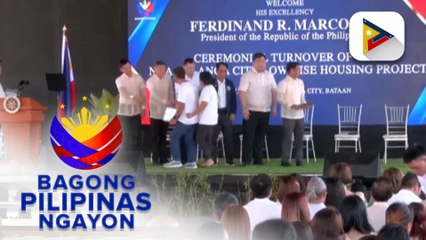 PBBM, pinangunahan ang pamamahagi ng bahay sa mahigit 200 ISF sa Bataan