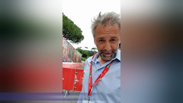 Monica Bellucci e l’amore per Tim Burton sul red carpet della Festa del Cinema di Roma