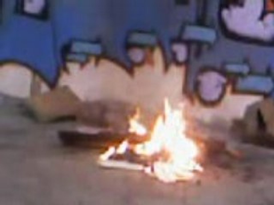 Feu boom2