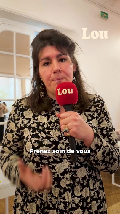« Pour qu’un enfant, un bébé, soit heureux, il faut que vous soyez heureuse. » À l’occasion du festival Parents.fr, la sage-femme Anna Roy nous a partagé quelques conseils essentiels pour prendre une pause quand on est parents. ‍‍