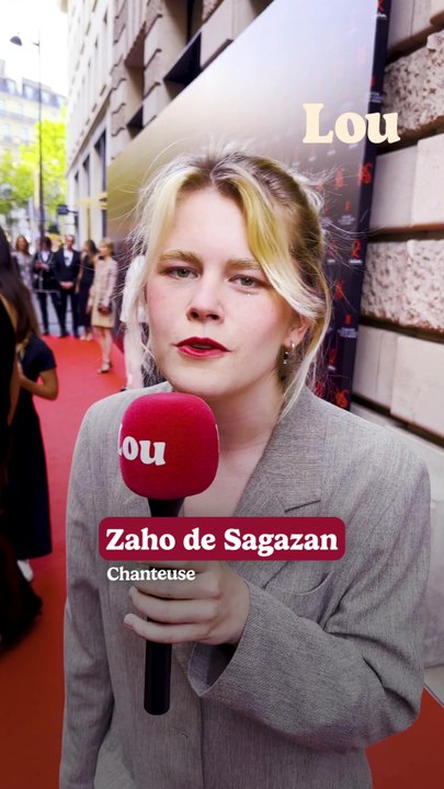 Zaho de Sagazan est nommée 5 fois aux Victoires de la Musique ce soir ! On l’avait croisée au Gala du Sidaction l’année dernière et elle avait de bons plans mode à partager. 