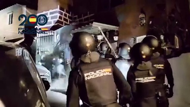 La Policía Nacional detiene a tres personas y desarticula un punto de venta de droga en La Cuesta