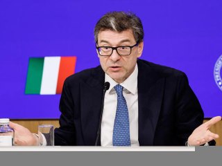 下载视频: Giorgetti: «Le previsioni per la crescita economica sono state riviste al ribasso»