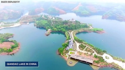 海底で数マイルにも及ぶ巨大な構造物が動いているのが発見された