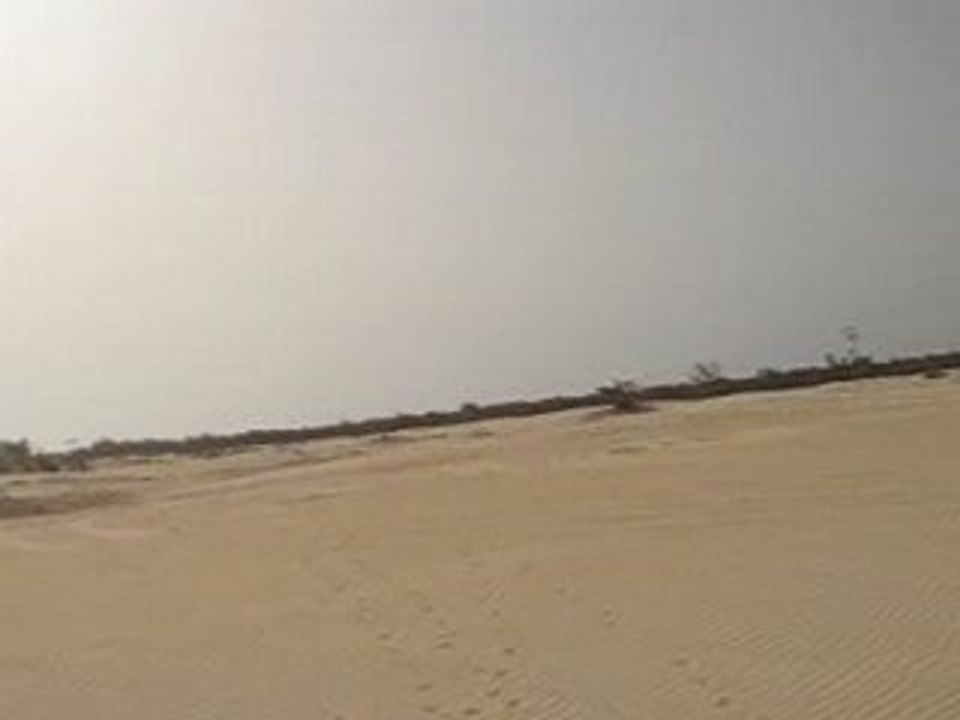 Lac rose coté dunes (2)