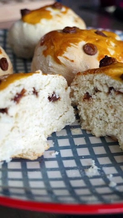 Une recette simple d'une brioche aux pépites de chocolats !
