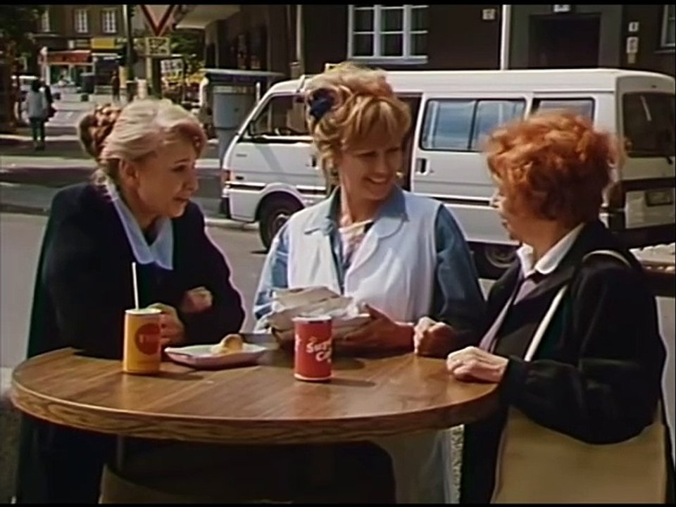 Drei Damen vom Grill - Ganze Serie - Staffel 7/Folge 12  'Herzlichen Glückwunsch' - 1987