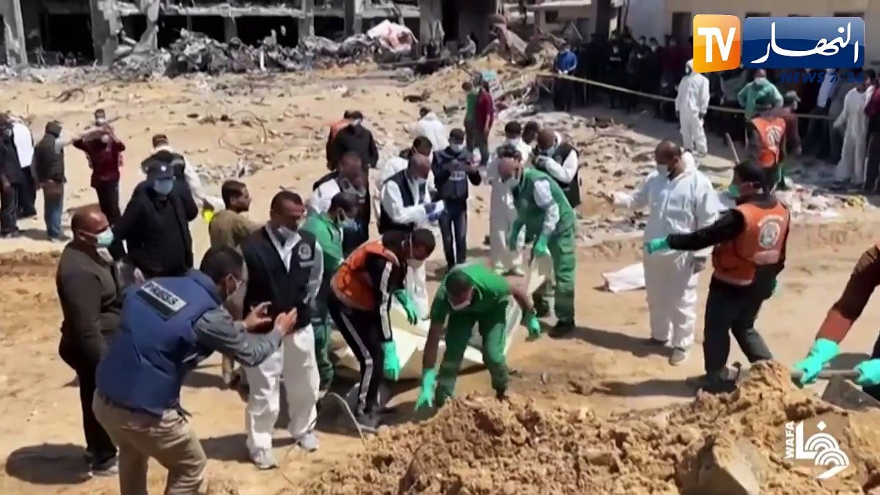 فلسطين: عشية الإحتفال بعيد الفطر.. الفلسطينيون ينتشلون جثث الشهداء من تحت الركام