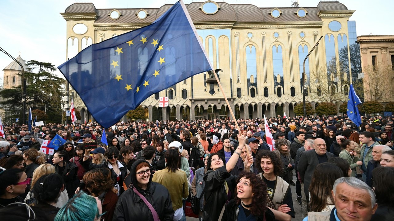 Demo in Georgien gegen Gesetz zu 'ausländischen Agenten'