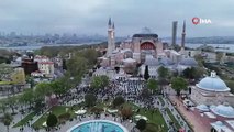 Binlerce insan akın etti! Ayasofya Camii'nde bayram namazı coşkusu