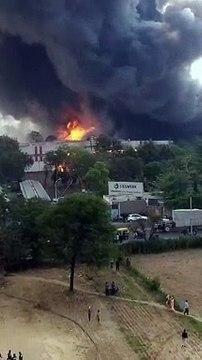 Fire : भिवाड़ी की कंपनी में भीषण आग लगी