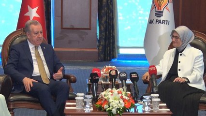 Siyasi partiler yarın bayramlaşacak