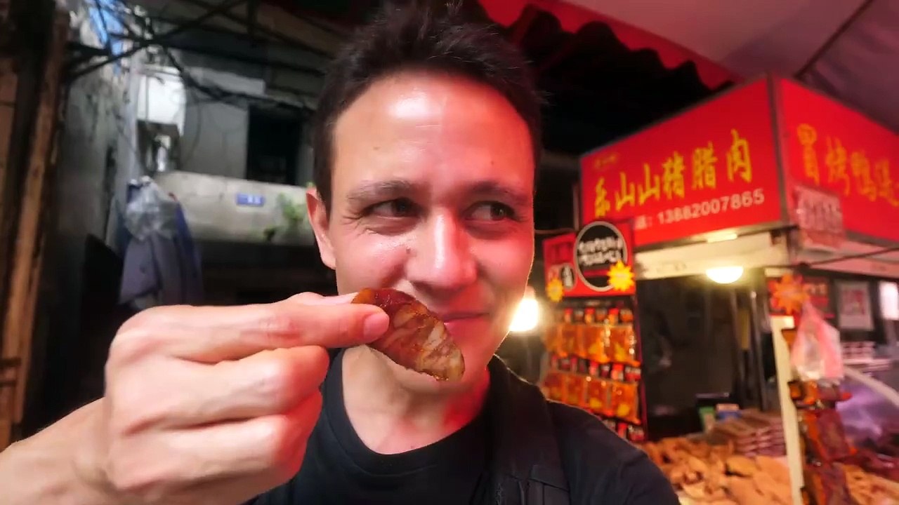 Street Food in China | Chinese Food Tour in Chengdu