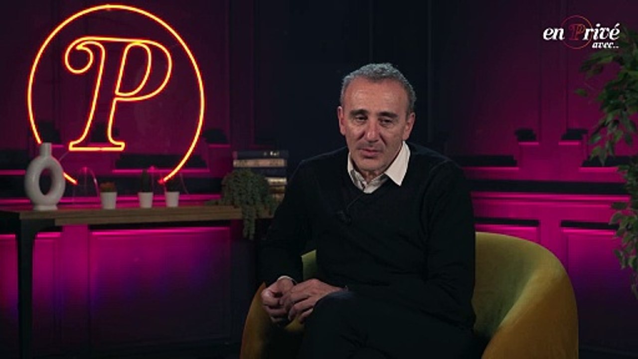 Elie Semoun dans l'émission de Purepeople, "En privé avec..." Il se confie sur l'amour