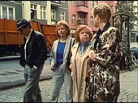 Drei Damen vom Grill - Ganze Serie - Staffel 8/Folge 4 Schnelle Knete - 1989