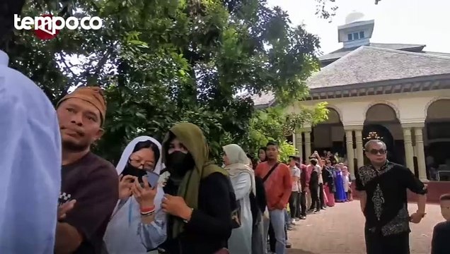 Ribuan Warga Antusias Ikuti Open House Gibran di Loji Gandrung