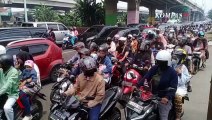 Hari Pertama Lebaran, Lalu Lintas di Jalan Kalimalang Perbatasan Bekasi dan Jakarta Timur Padat