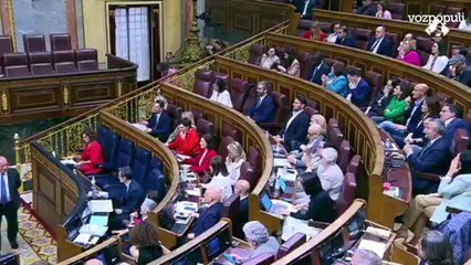 Cayetana Álvarez de Toledo a Félix Bolaños: "¿Se le ocurrió a usted el alucinado publirreportaje con víctimas de la Guerra Civil?"
