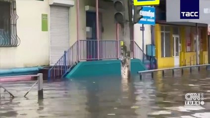 Gözün görebildiği her yer su altında! Rusya'da sel felaketi yıkıcı boyutta