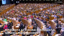 Az Európai Parlament szűk többséggel támogatja az uniós menekültügyi reformot