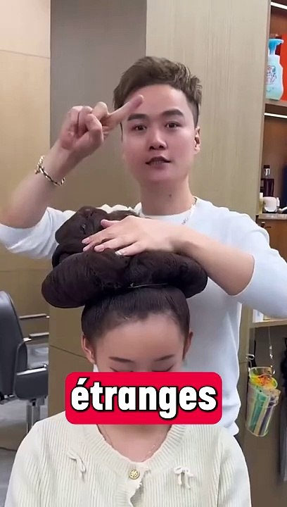 Ce coiffeur a un talent particulier